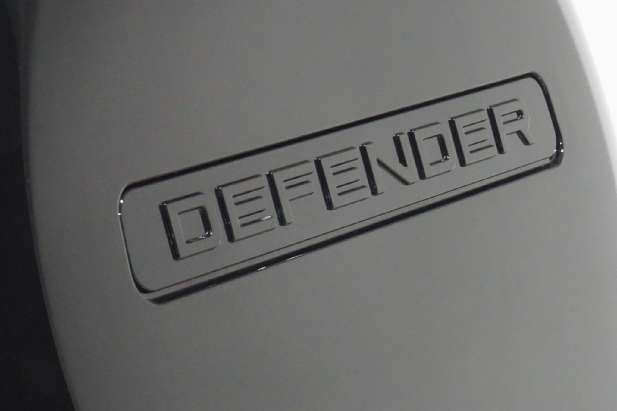 Land Rover Defender 110 3.0 D250 MHEV Hard Top SUV Auto 4WD MWB Euro 6 (s/s) 5dr